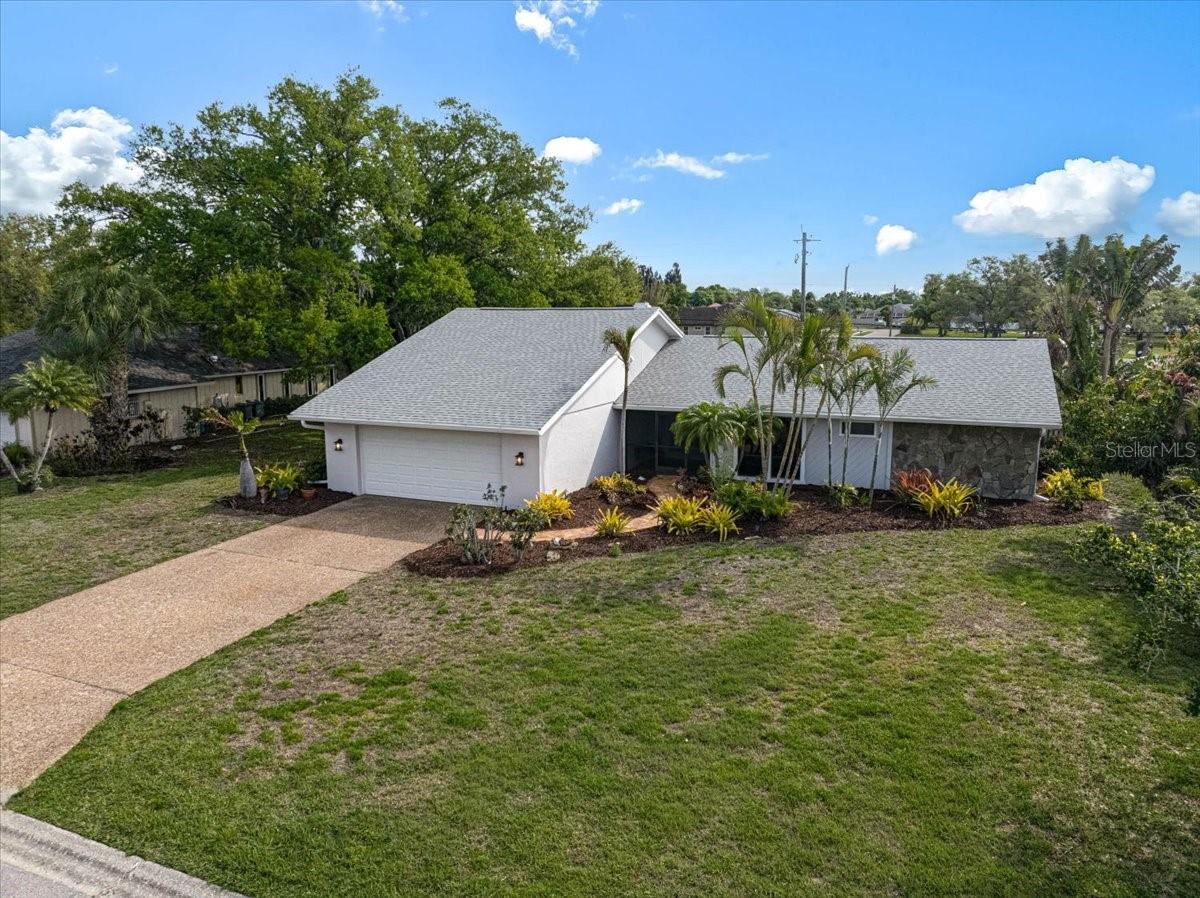 COUNTRY PLACE - Residential