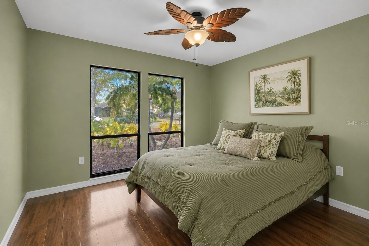 COUNTRY PLACE - Residential