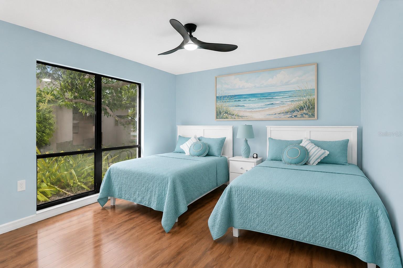 COUNTRY PLACE - Residential
