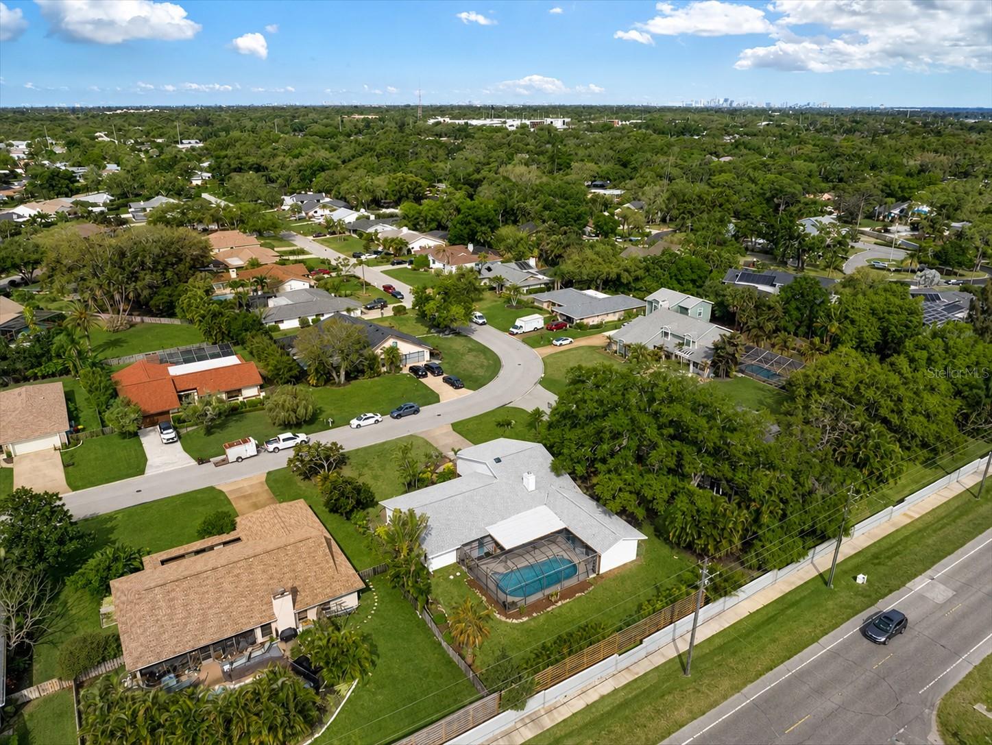 COUNTRY PLACE - Residential