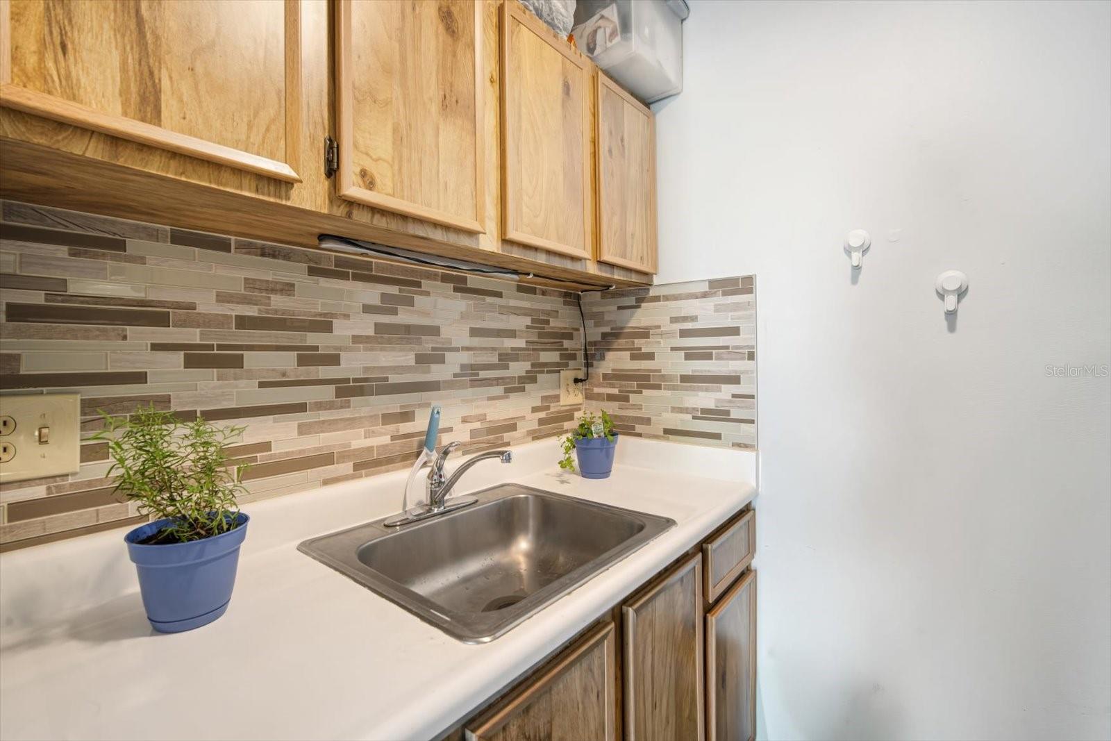 WATERSIDE CONDO II - Residential