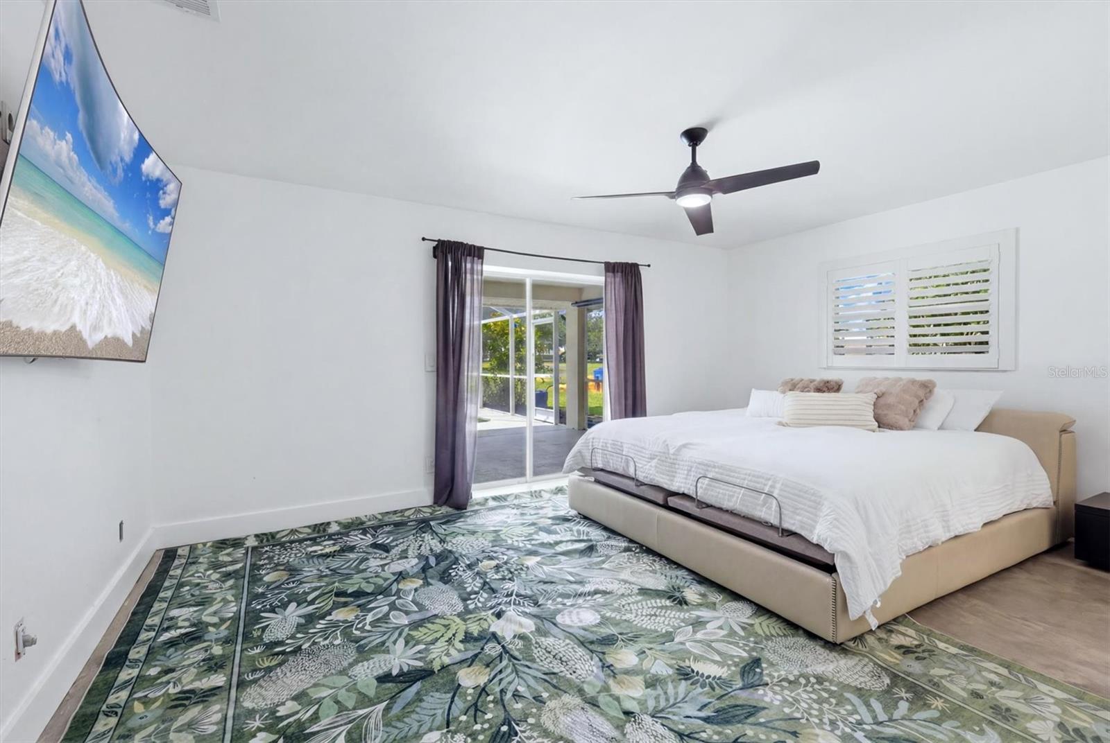 COUNTRY CLUB OF SARASOTA THE - Residential