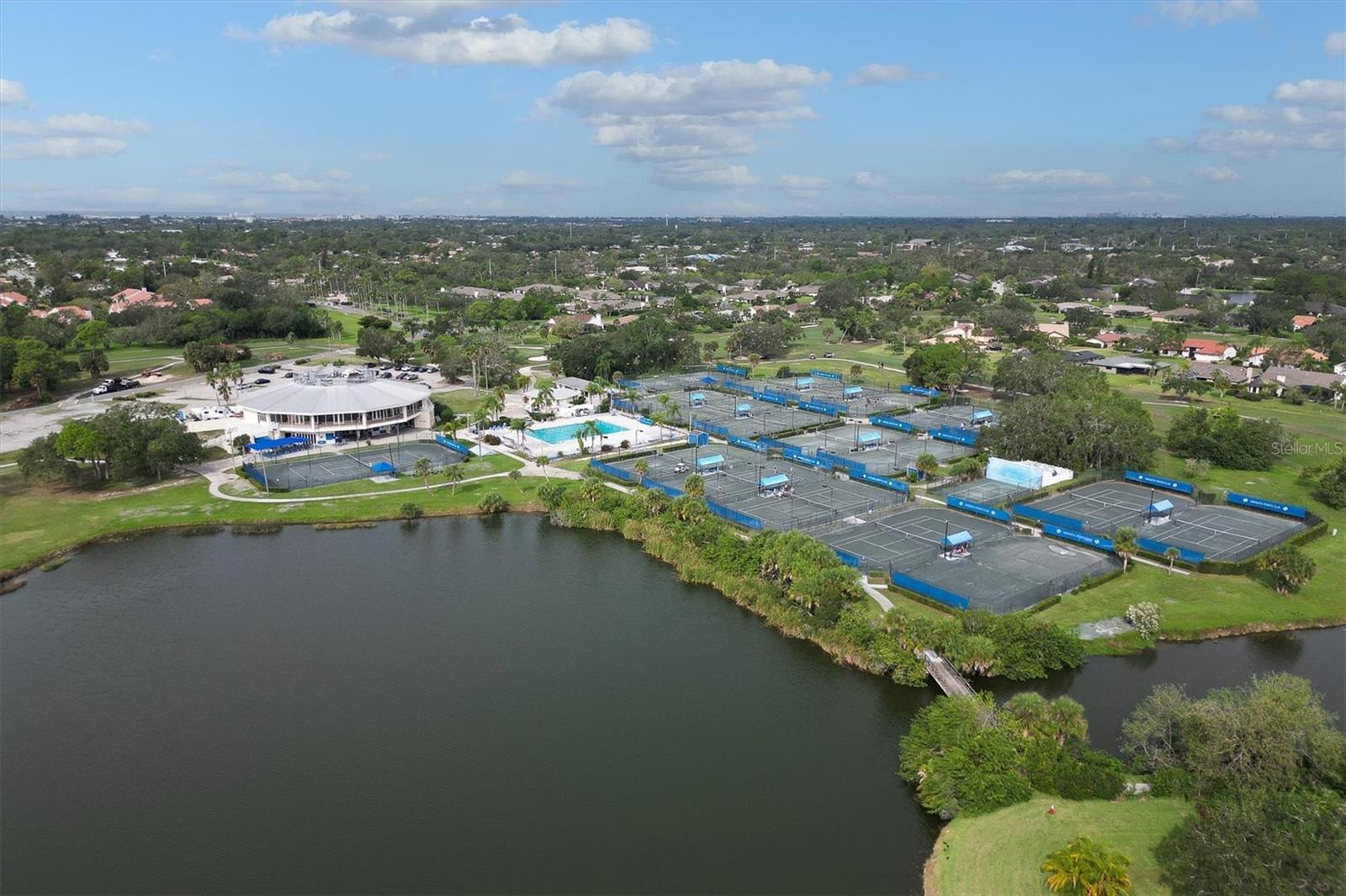 COUNTRY CLUB OF SARASOTA THE - Residential