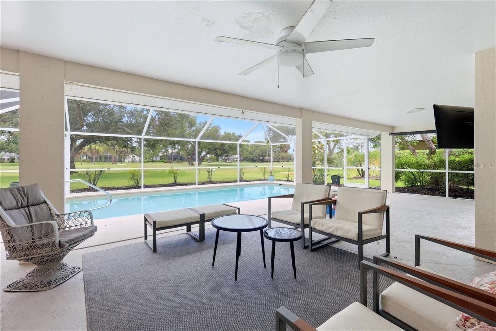 COUNTRY CLUB OF SARASOTA THE - Residential