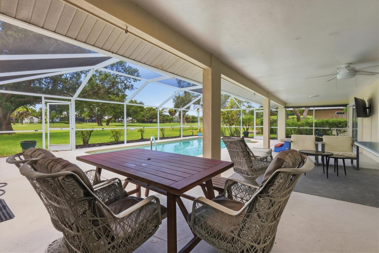 COUNTRY CLUB OF SARASOTA THE - Residential