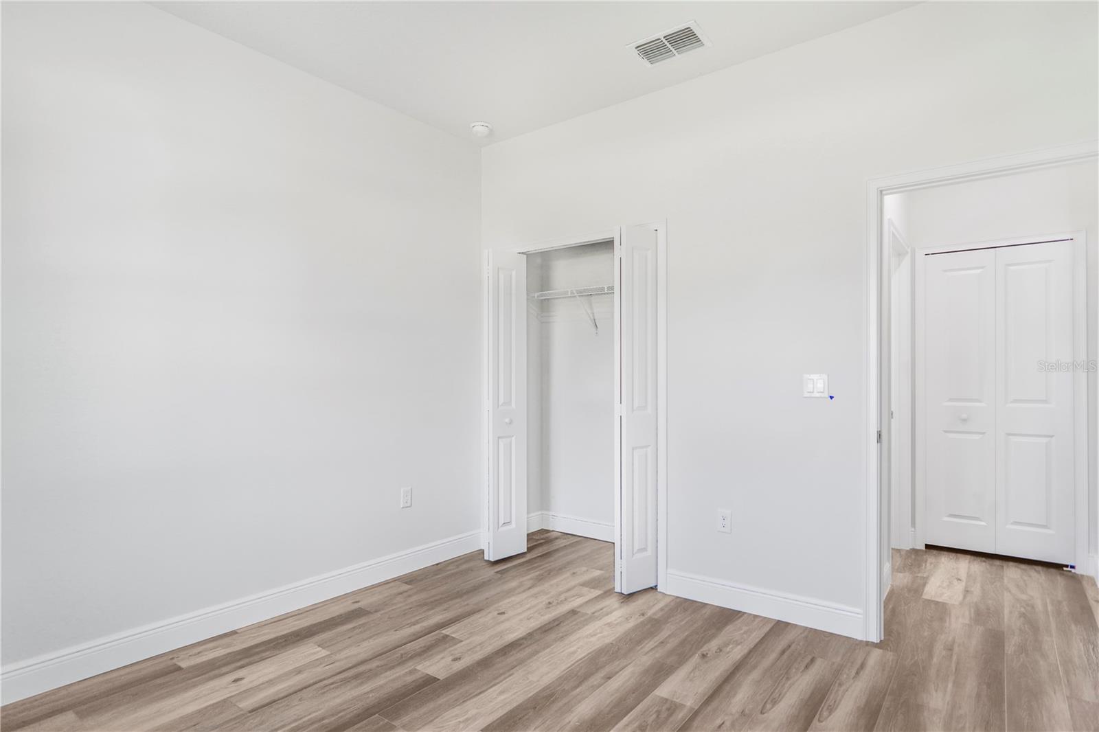 MARION OAKS UN 06 - Residential Lease