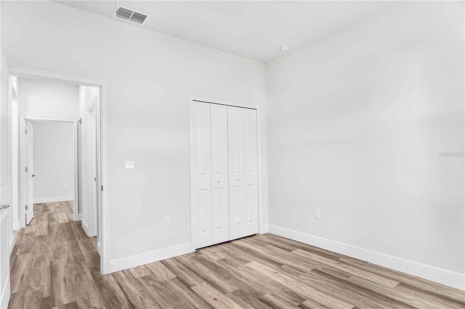 MARION OAKS UN 06 - Residential Lease
