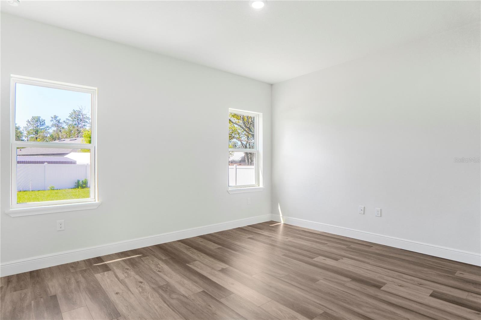 MARION OAKS UN 06 - Residential Lease