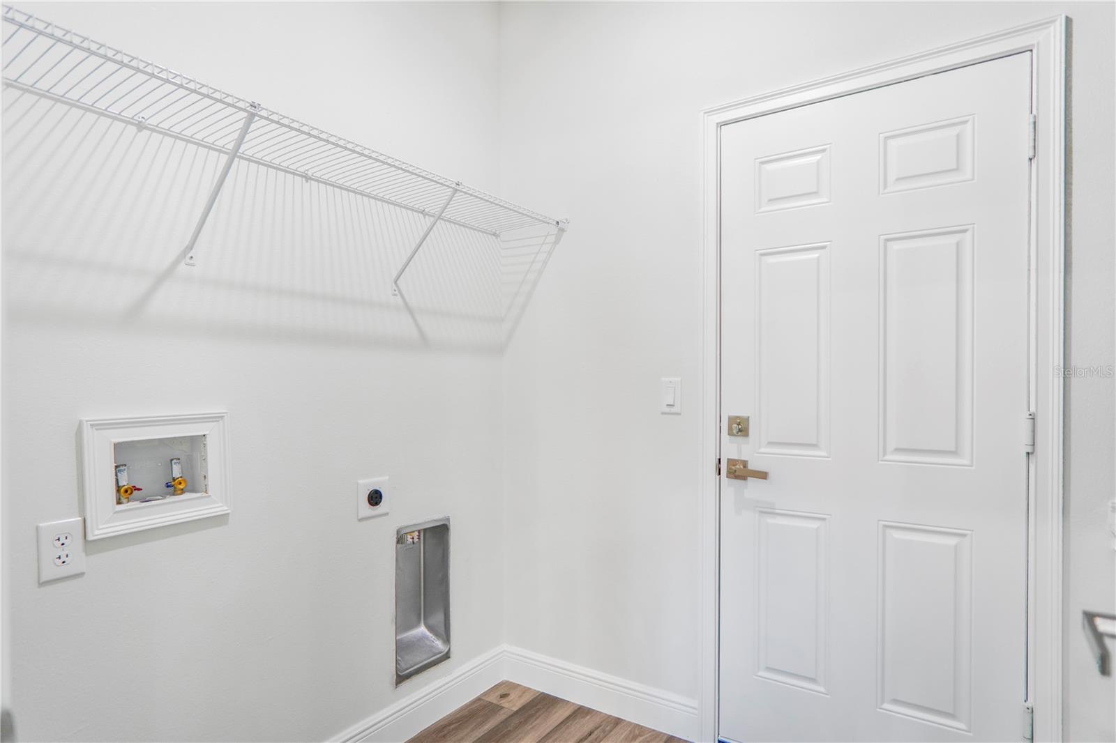 MARION OAKS UN 06 - Residential Lease