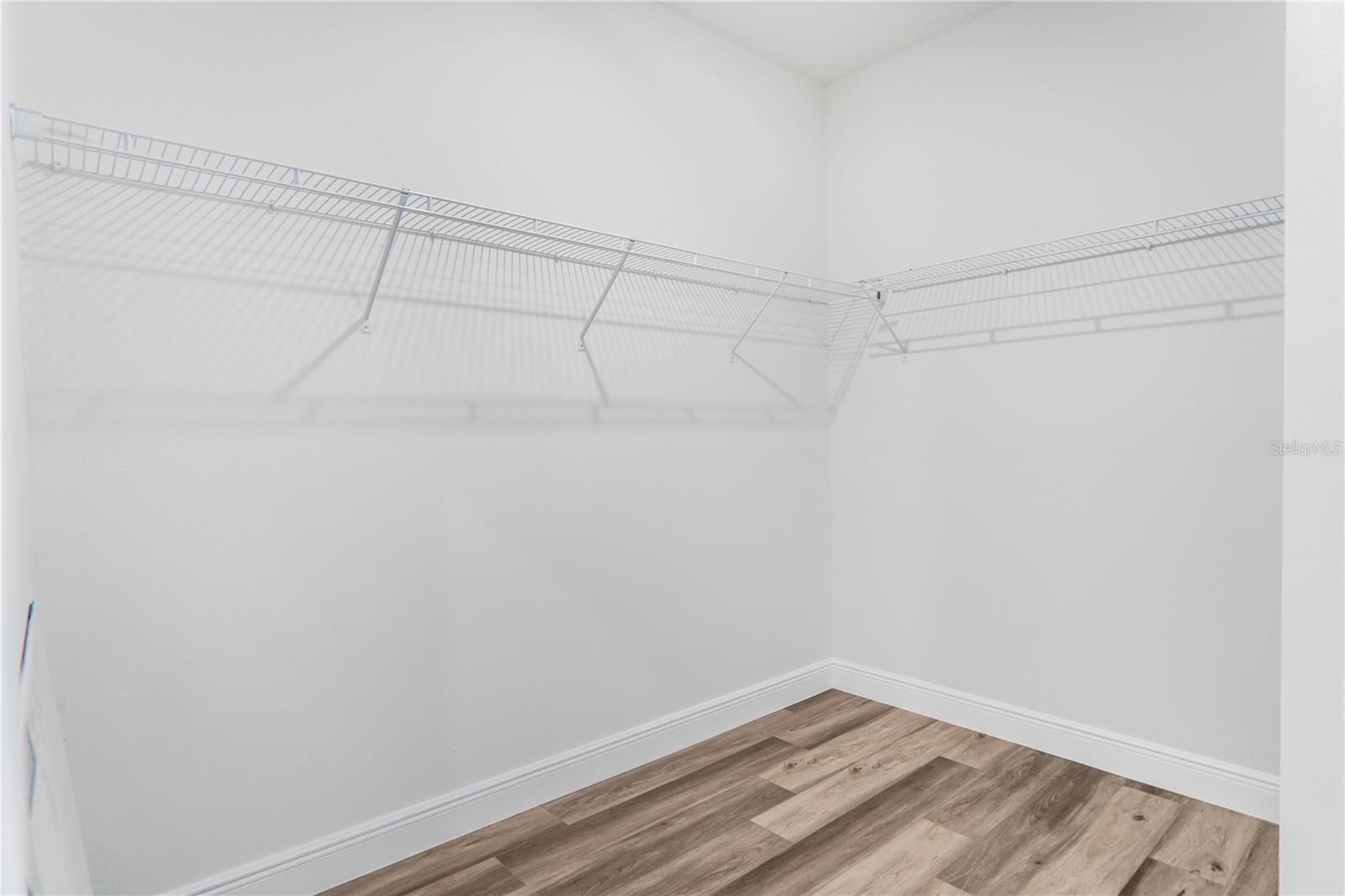 MARION OAKS UN 06 - Residential Lease