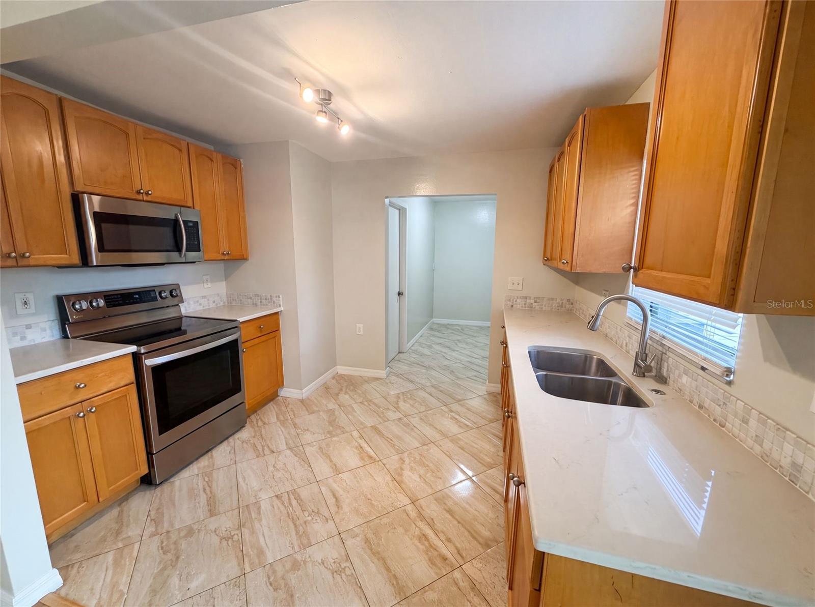 SEMINOLE PARK ESTATES - Residential