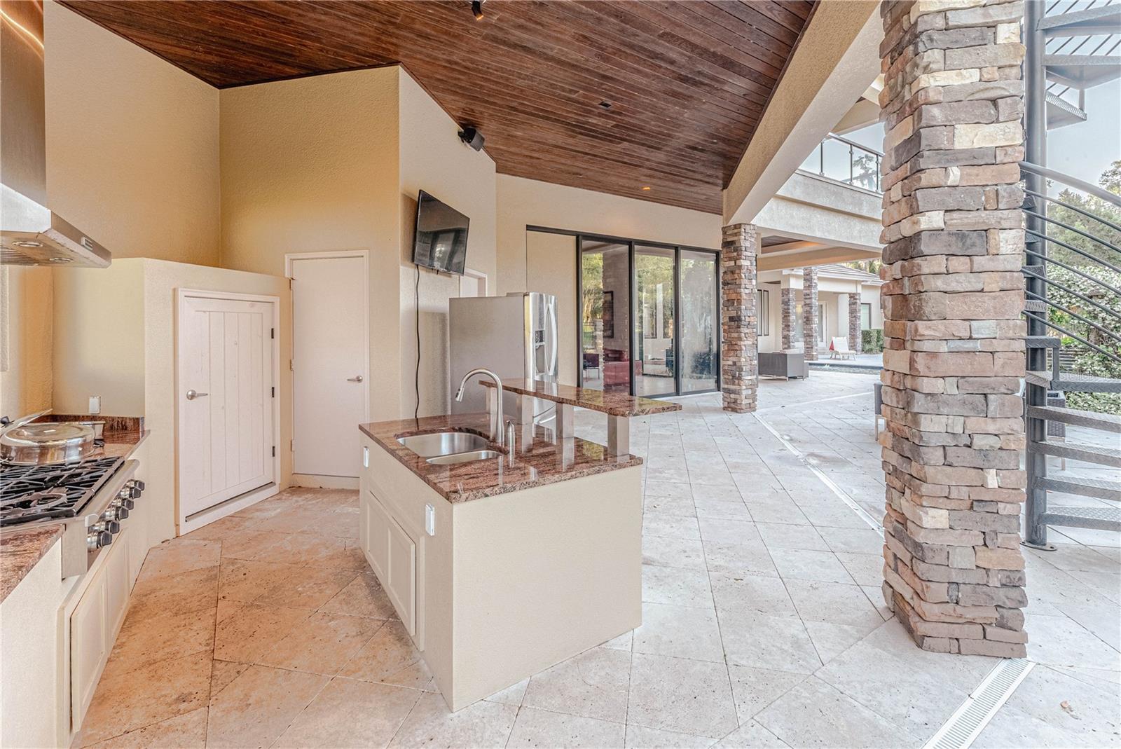 CANTERWOOD - Residential
