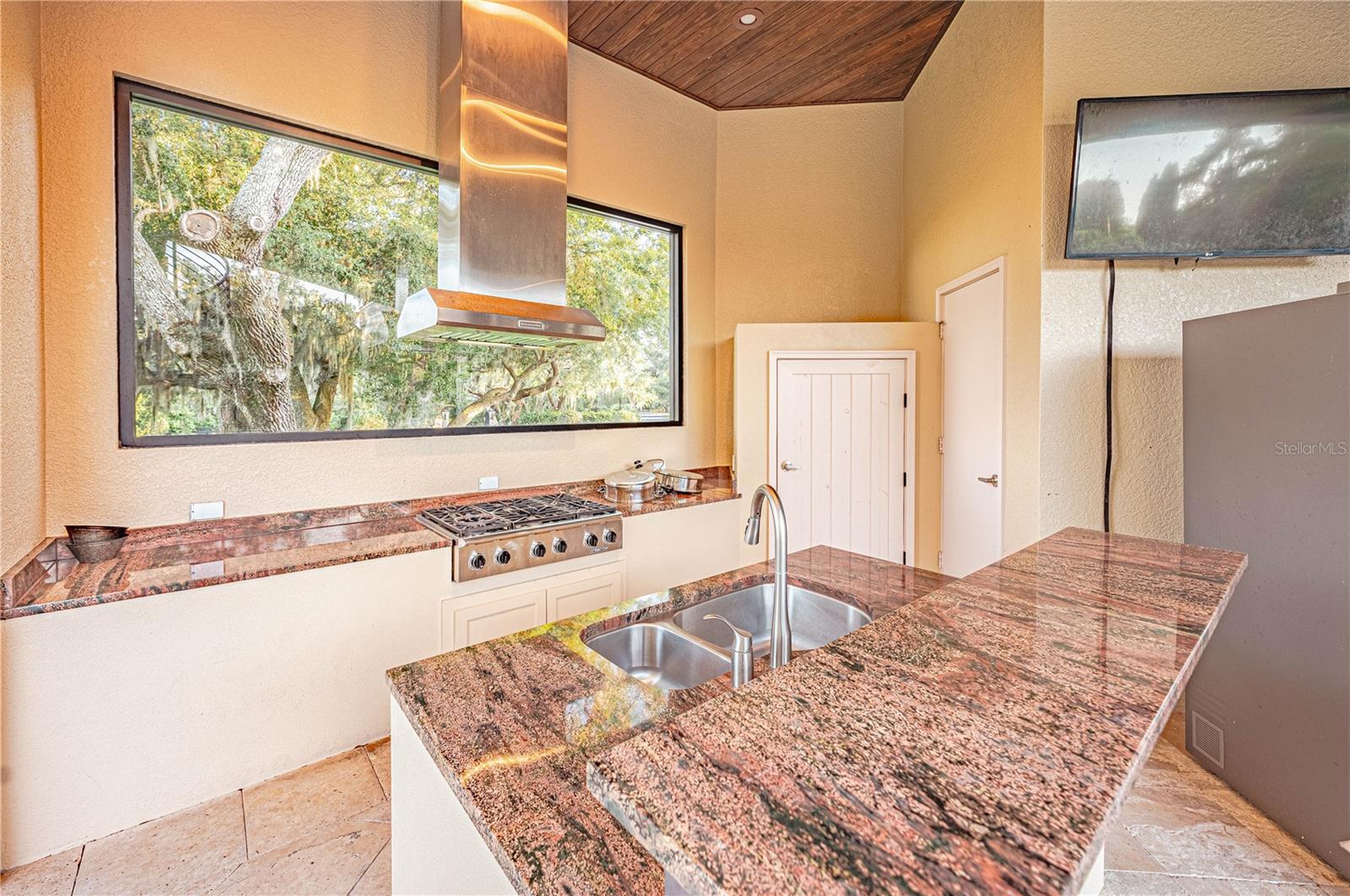 CANTERWOOD - Residential