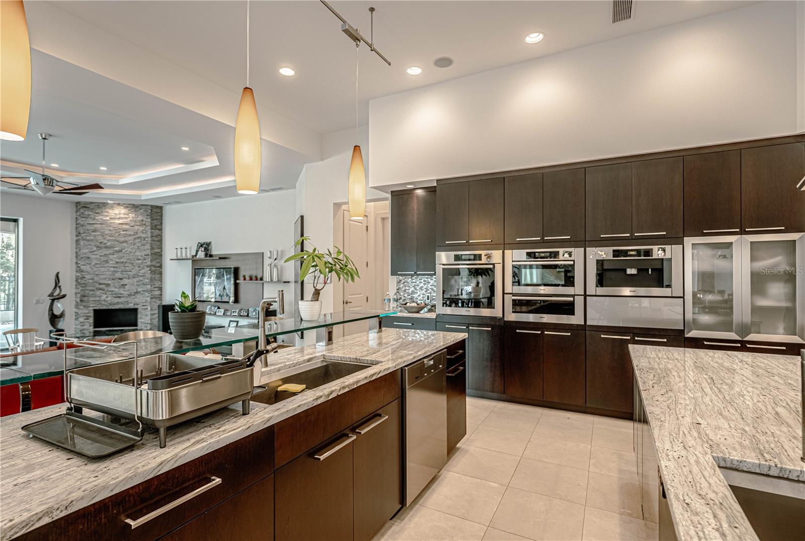 CANTERWOOD - Residential
