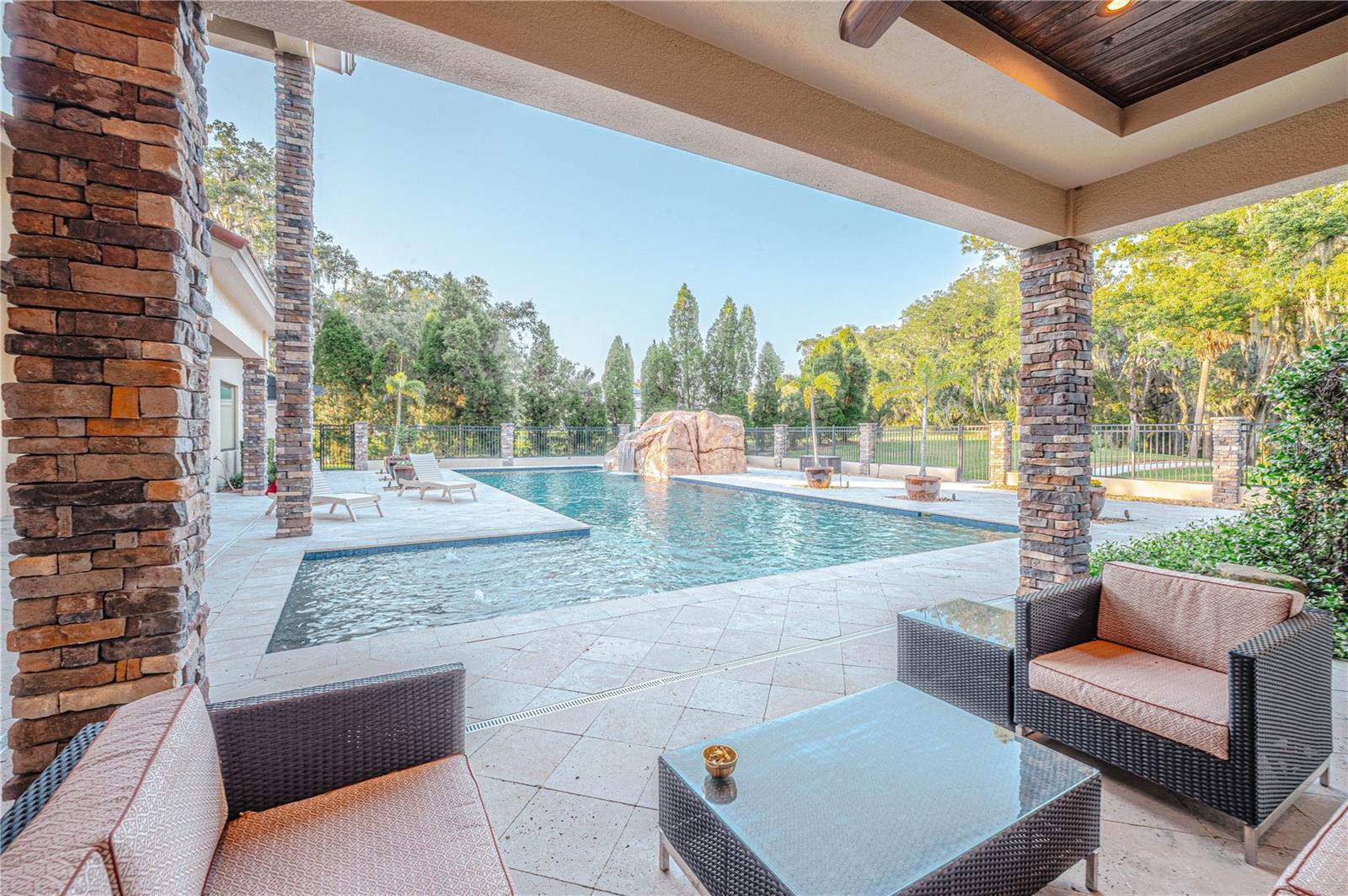 CANTERWOOD - Residential