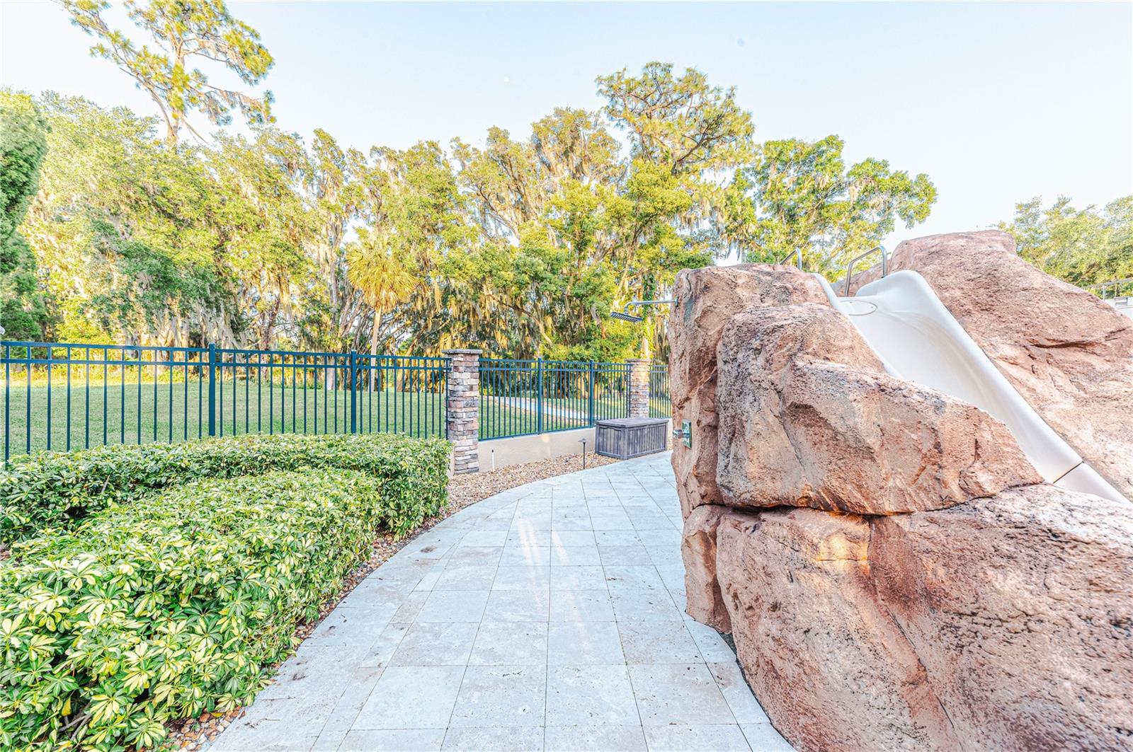 CANTERWOOD - Residential