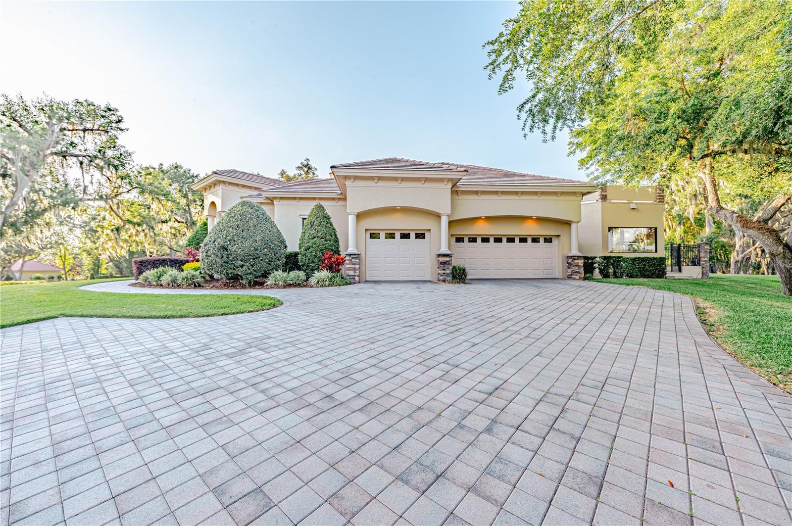 CANTERWOOD - Residential