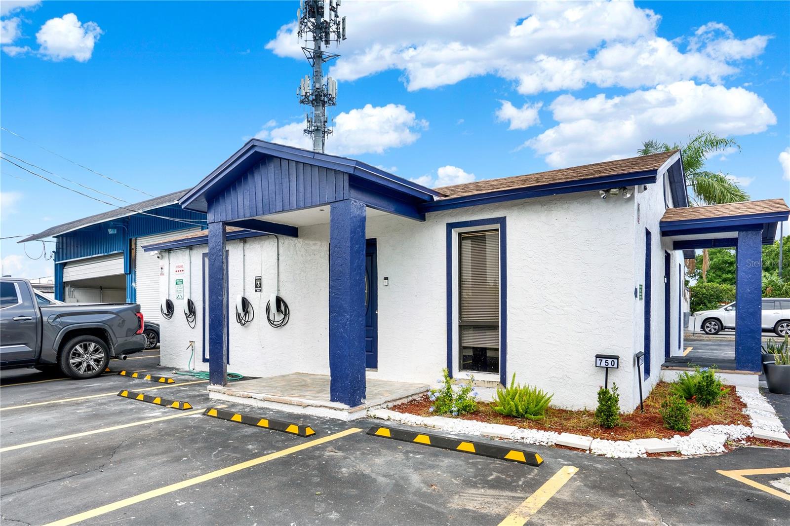 TINKER HEIGHTS - Commercial Lease