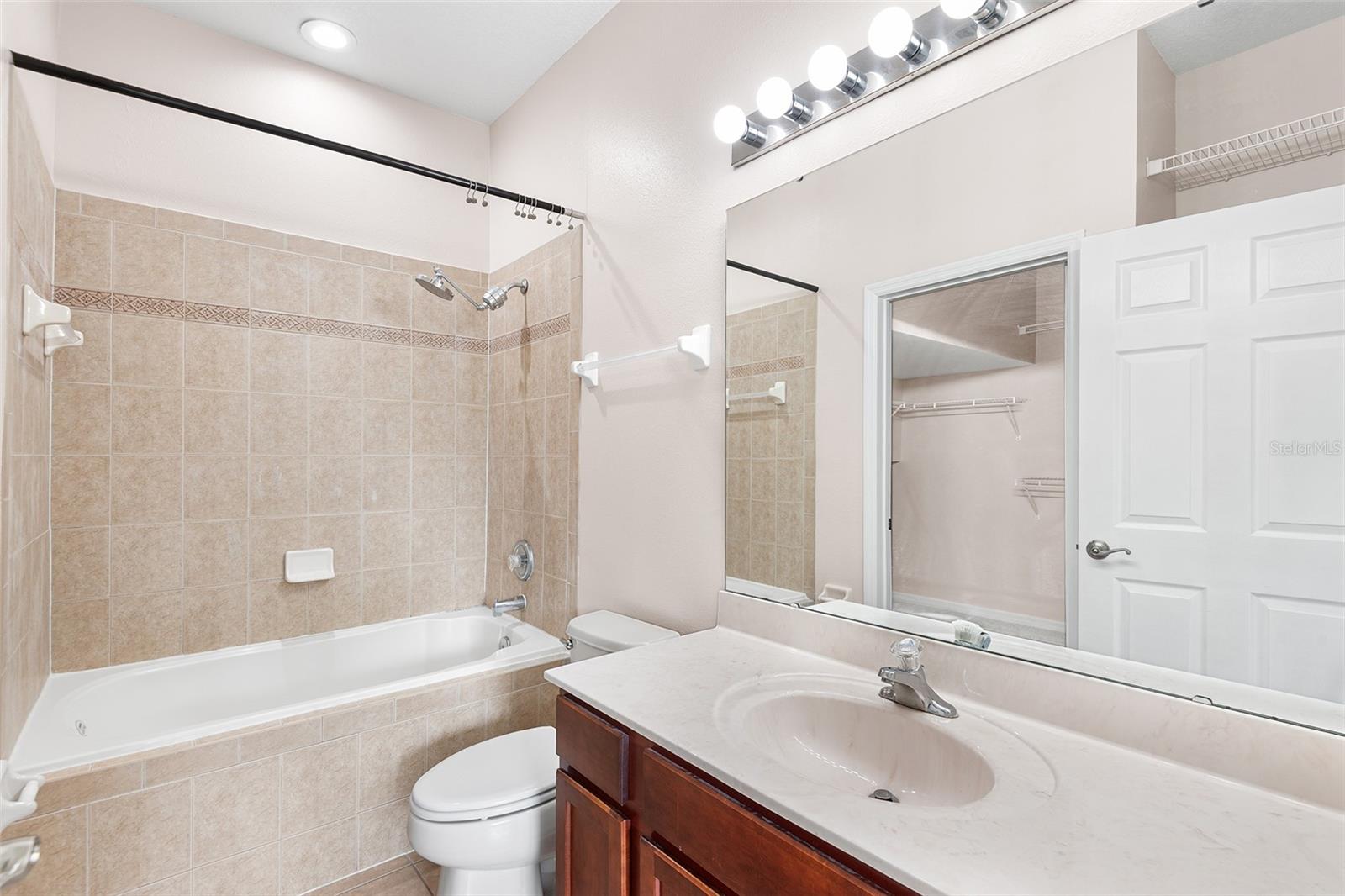 LEE VISTA SQUARE E - Residential Lease