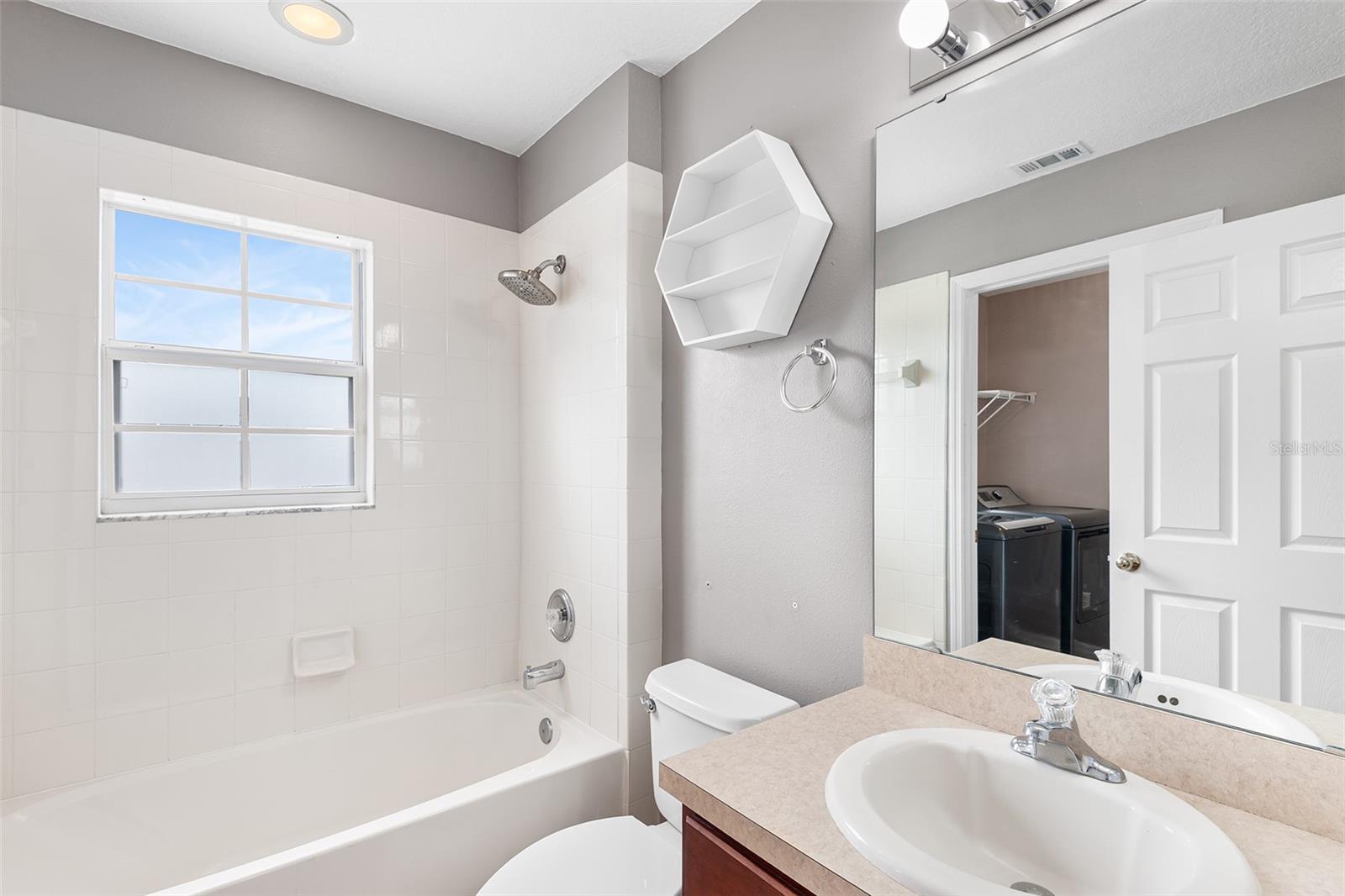 LEE VISTA SQUARE E - Residential Lease