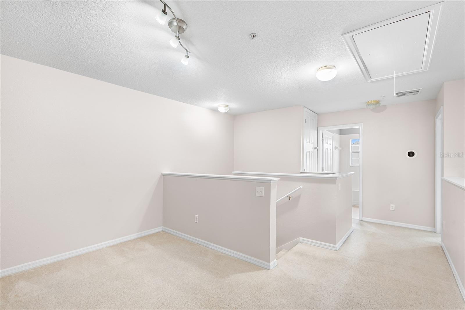 LEE VISTA SQUARE E - Residential Lease