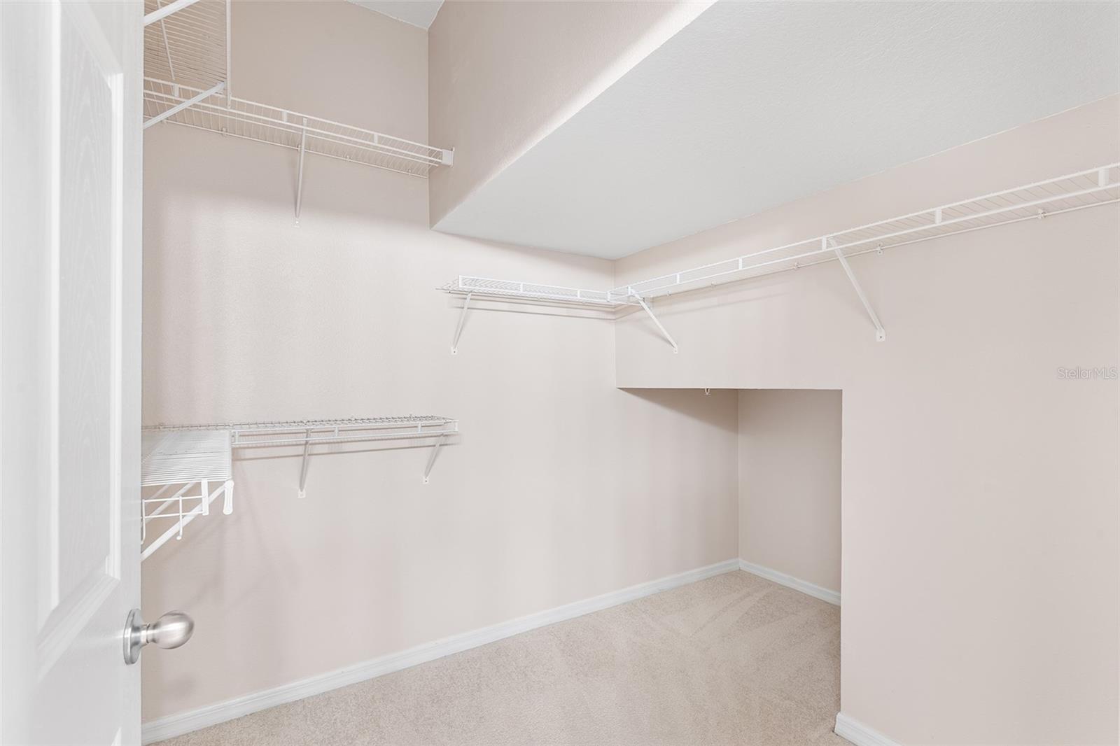 LEE VISTA SQUARE E - Residential Lease