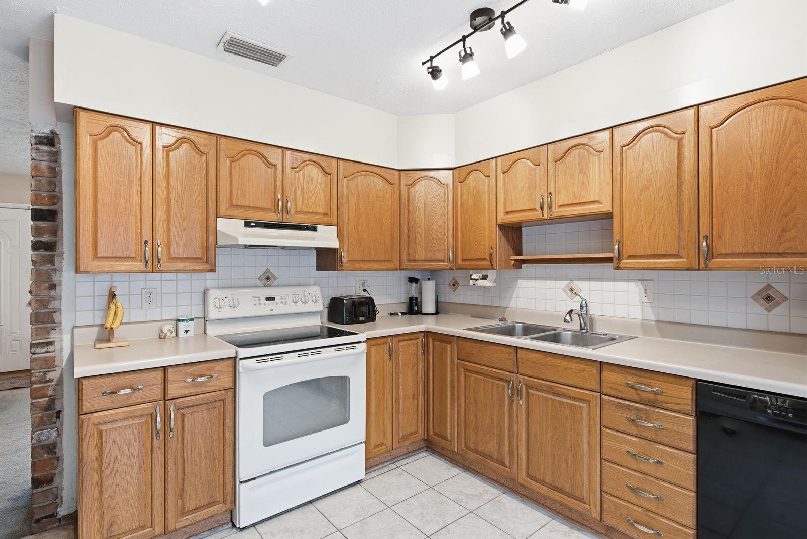 SALLS 1ST ADD - Residential
