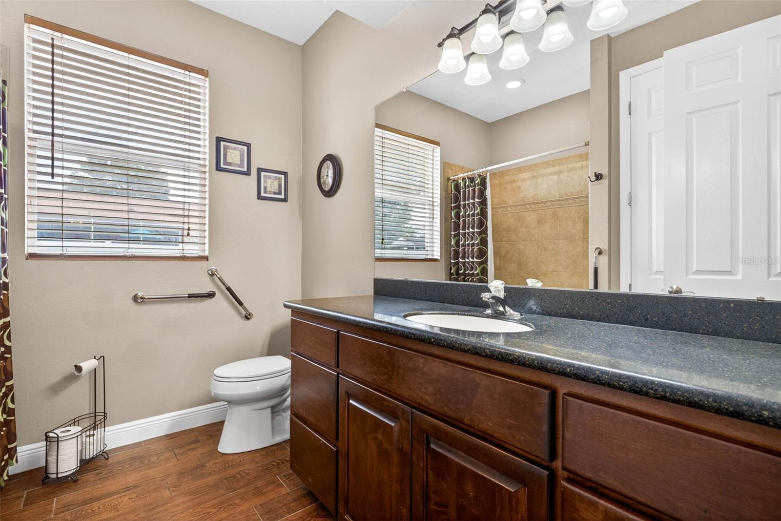 WOODRIDGE - Residential