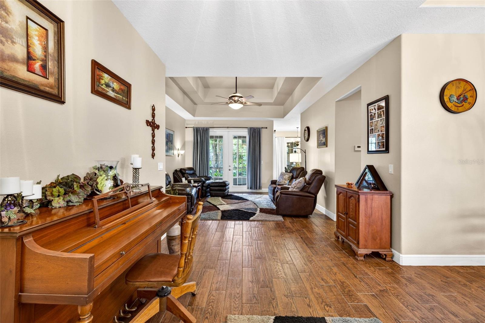 WOODRIDGE - Residential
