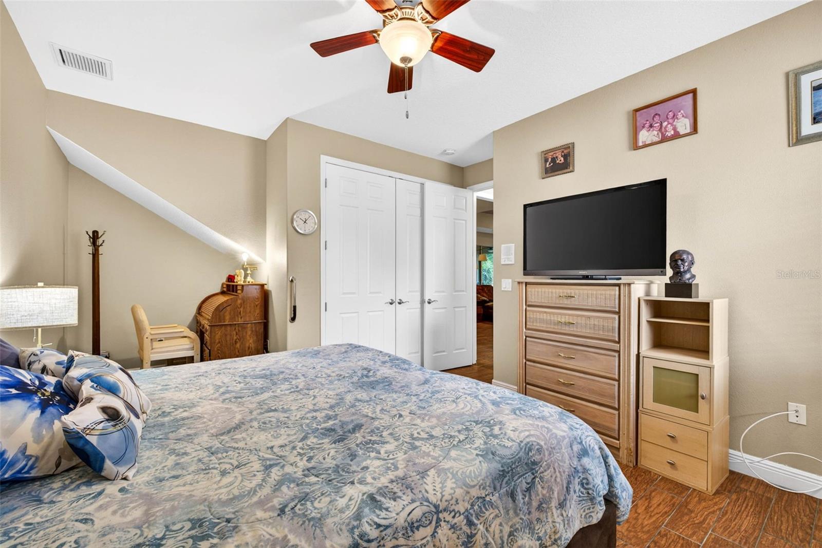 WOODRIDGE - Residential