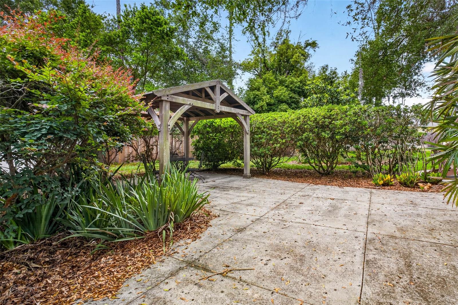 WOODRIDGE - Residential