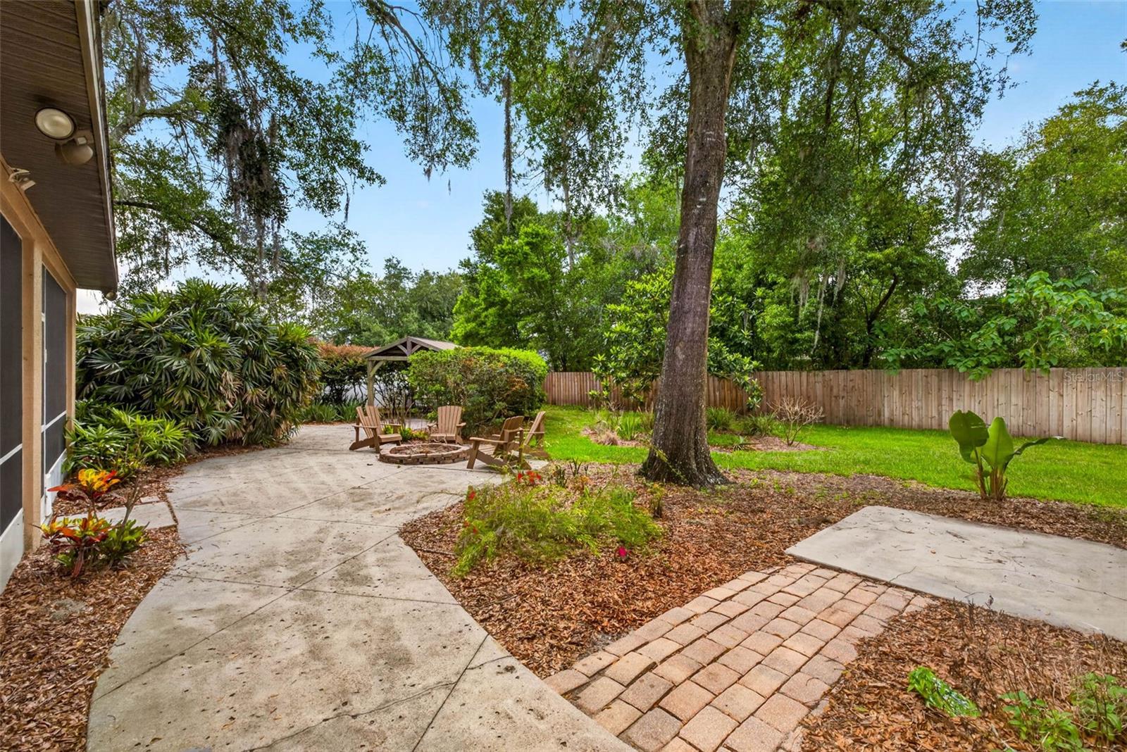 WOODRIDGE - Residential