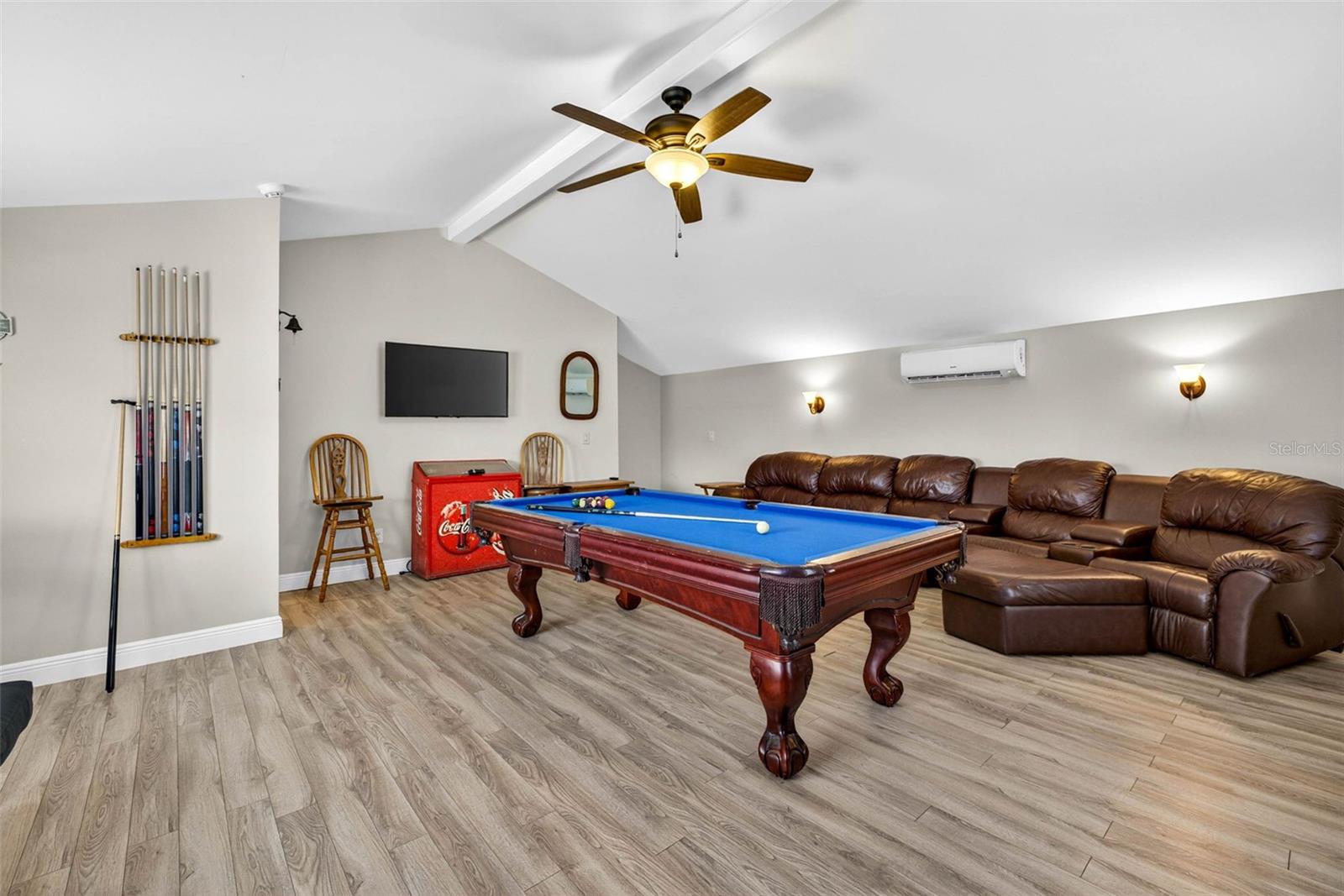 WOODRIDGE - Residential