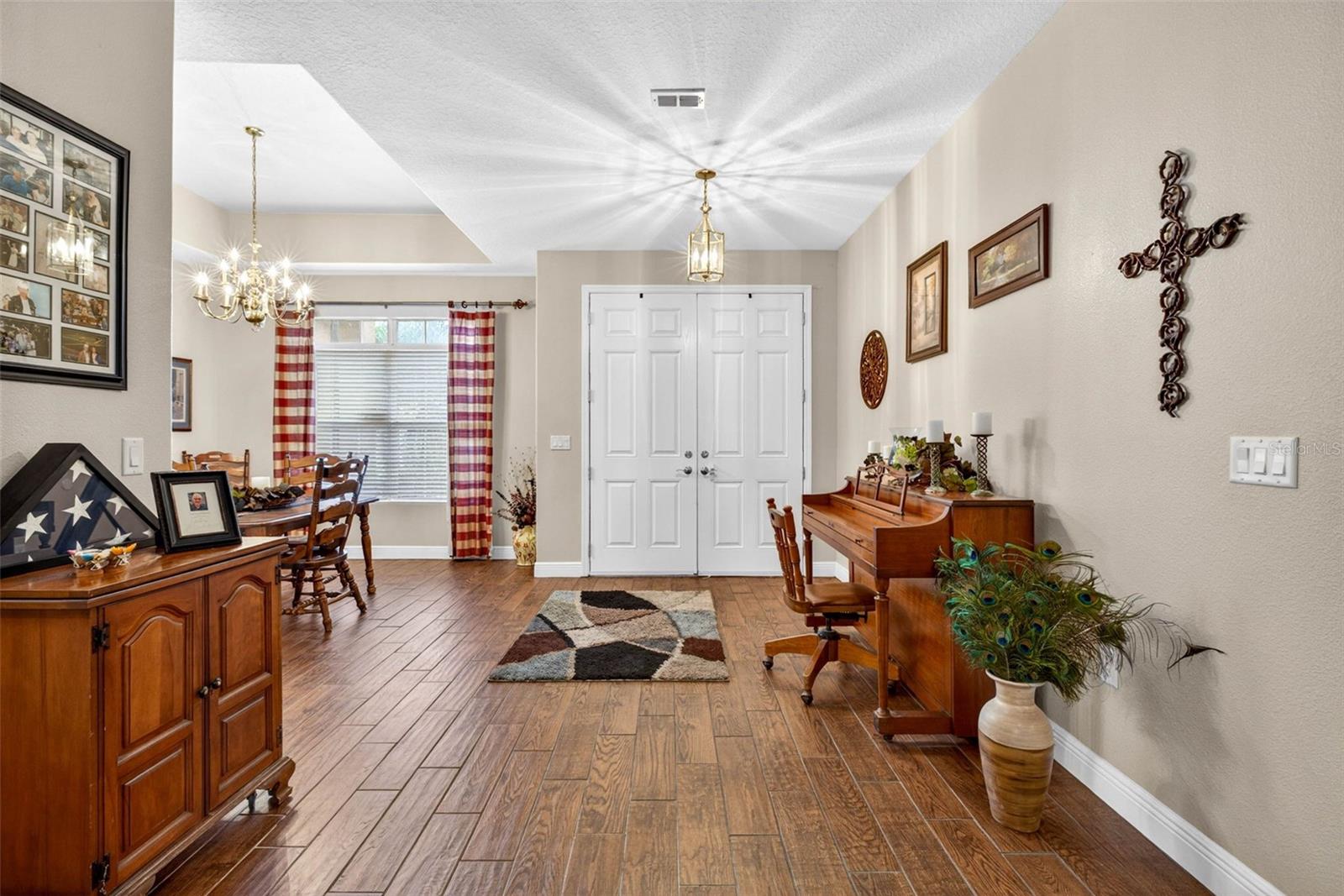 WOODRIDGE - Residential