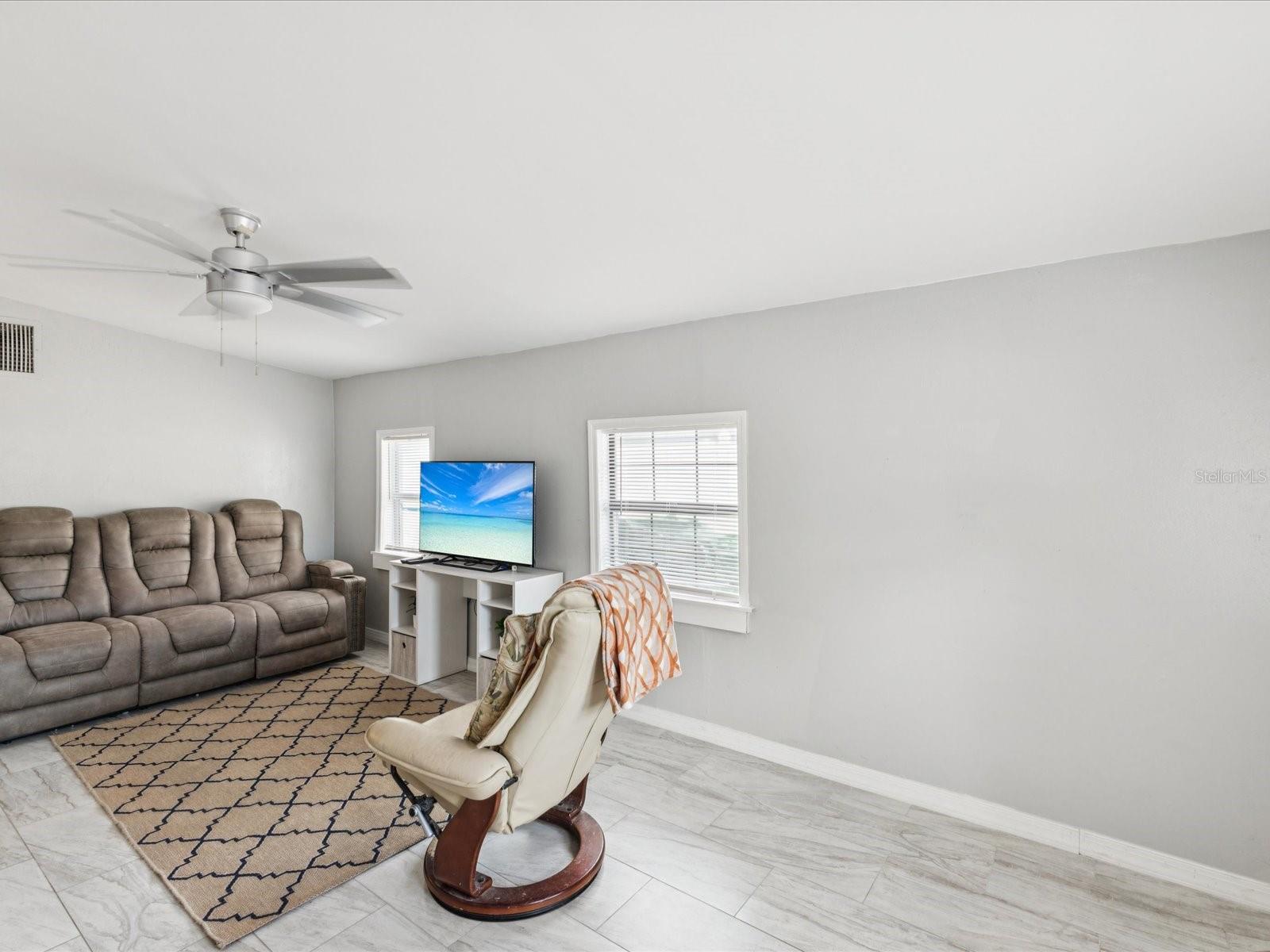 WESTSHORE ESTATES SOUTH 1ST AD - Residential