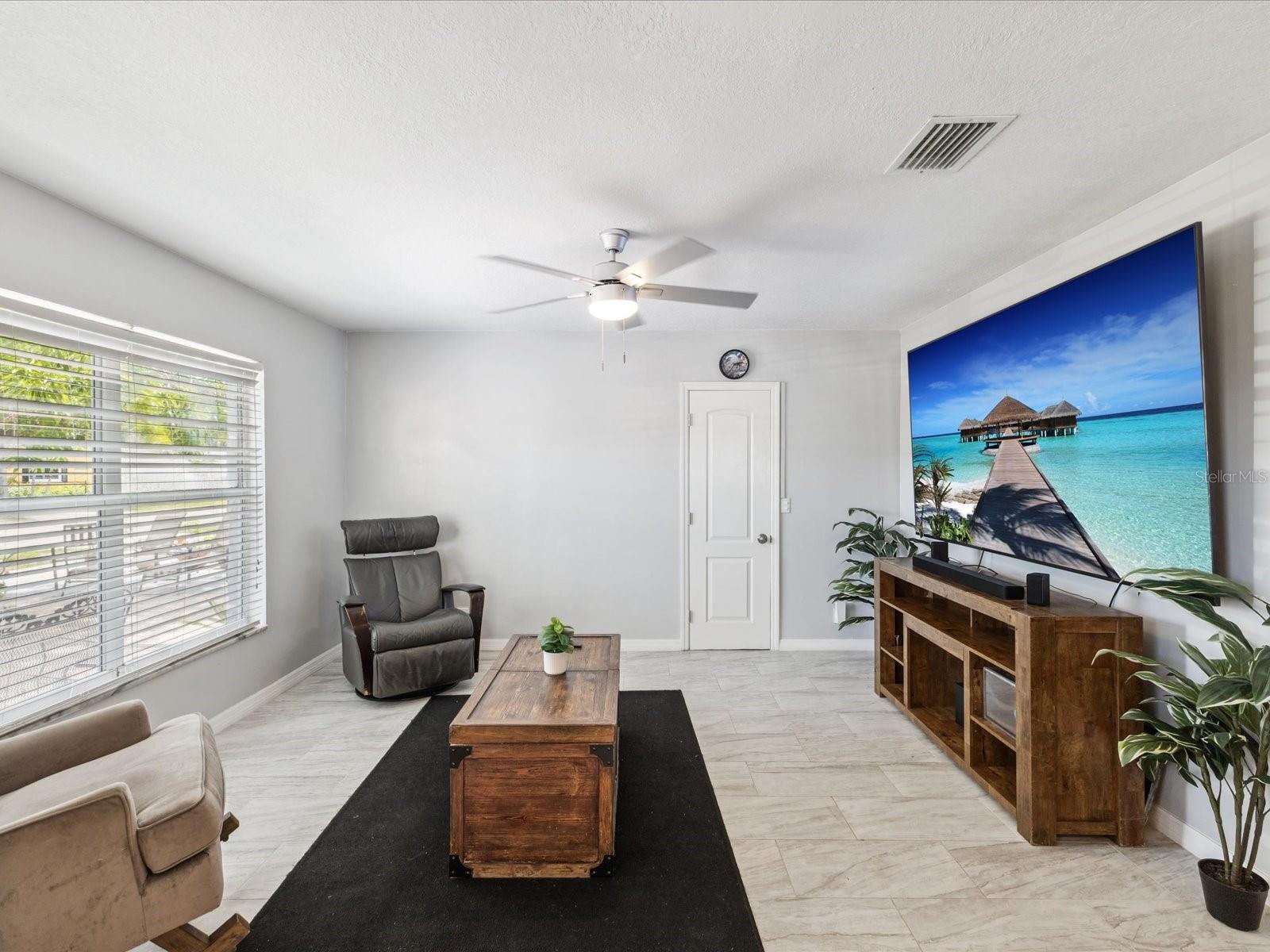 WESTSHORE ESTATES SOUTH 1ST AD - Residential