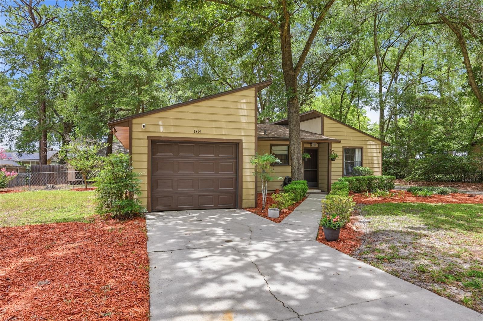 PINE GLADE - Residential