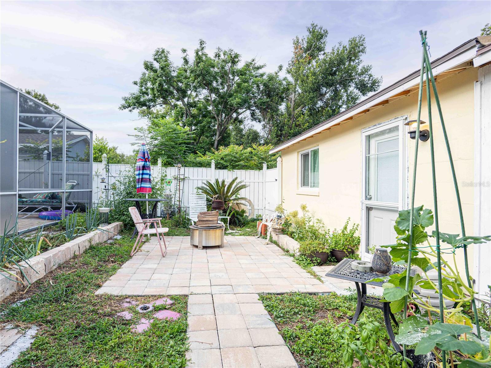 MINNEOLA - Residential