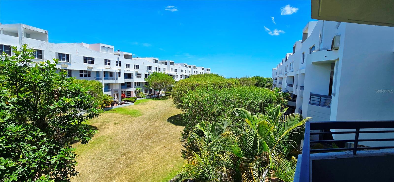 CHALETS DE LA PLAYA - Residential