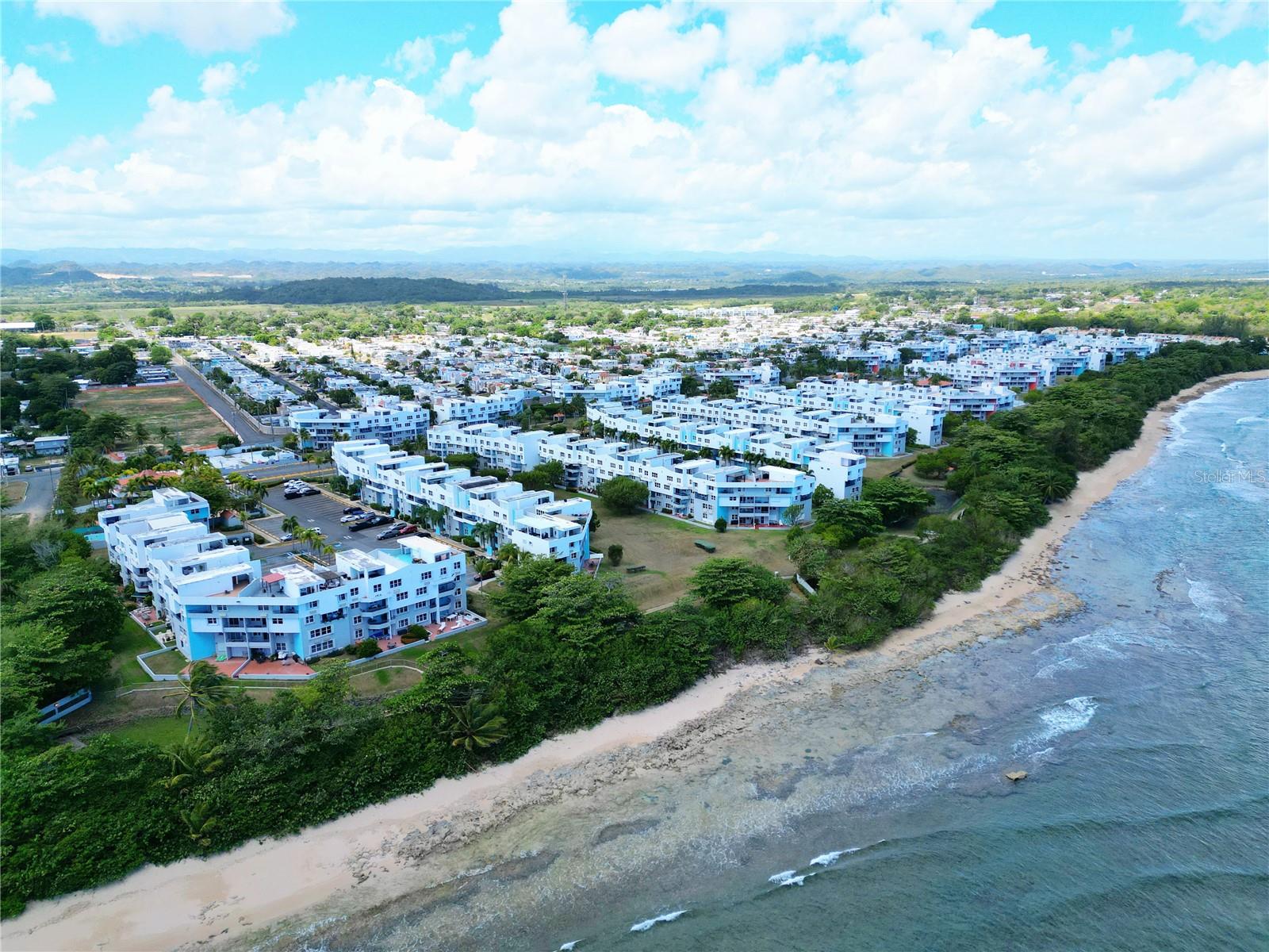 CHALETS DE LA PLAYA - Residential