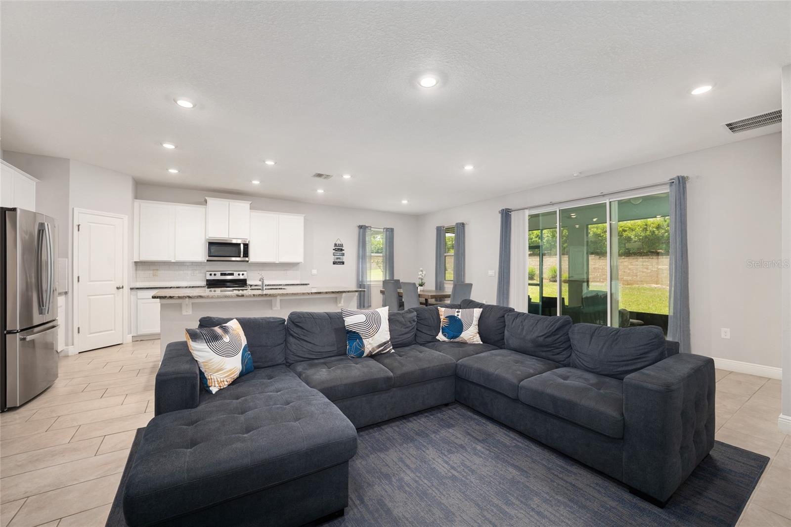 RIDGE AT HEATHBROOK - Residential