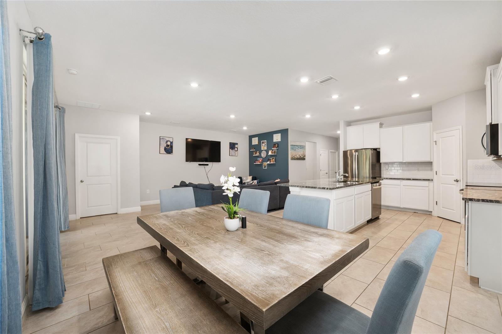 RIDGE AT HEATHBROOK - Residential