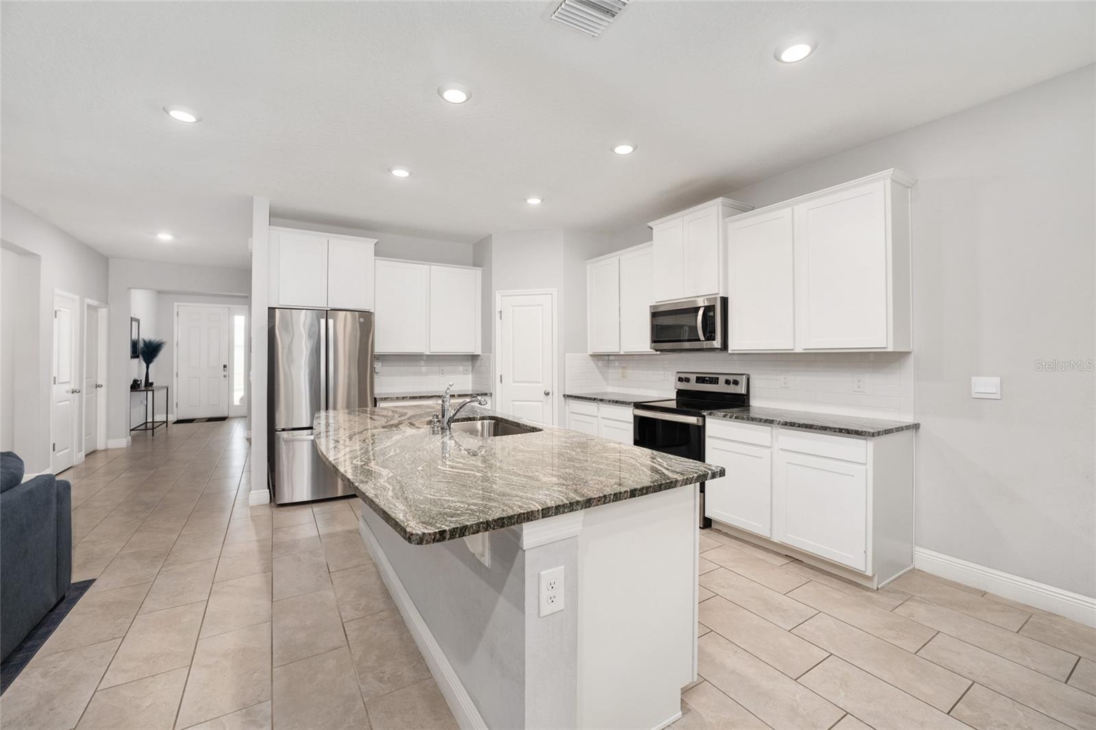 RIDGE AT HEATHBROOK - Residential