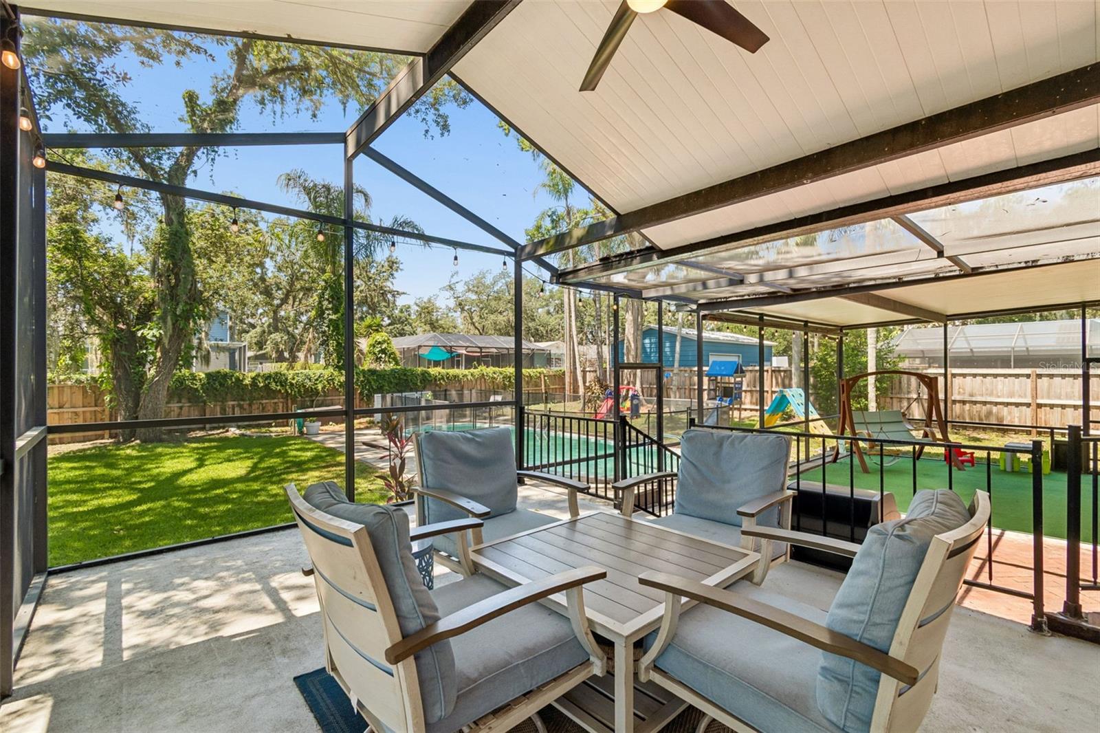 FOUR WINDS ESTATES - Residential