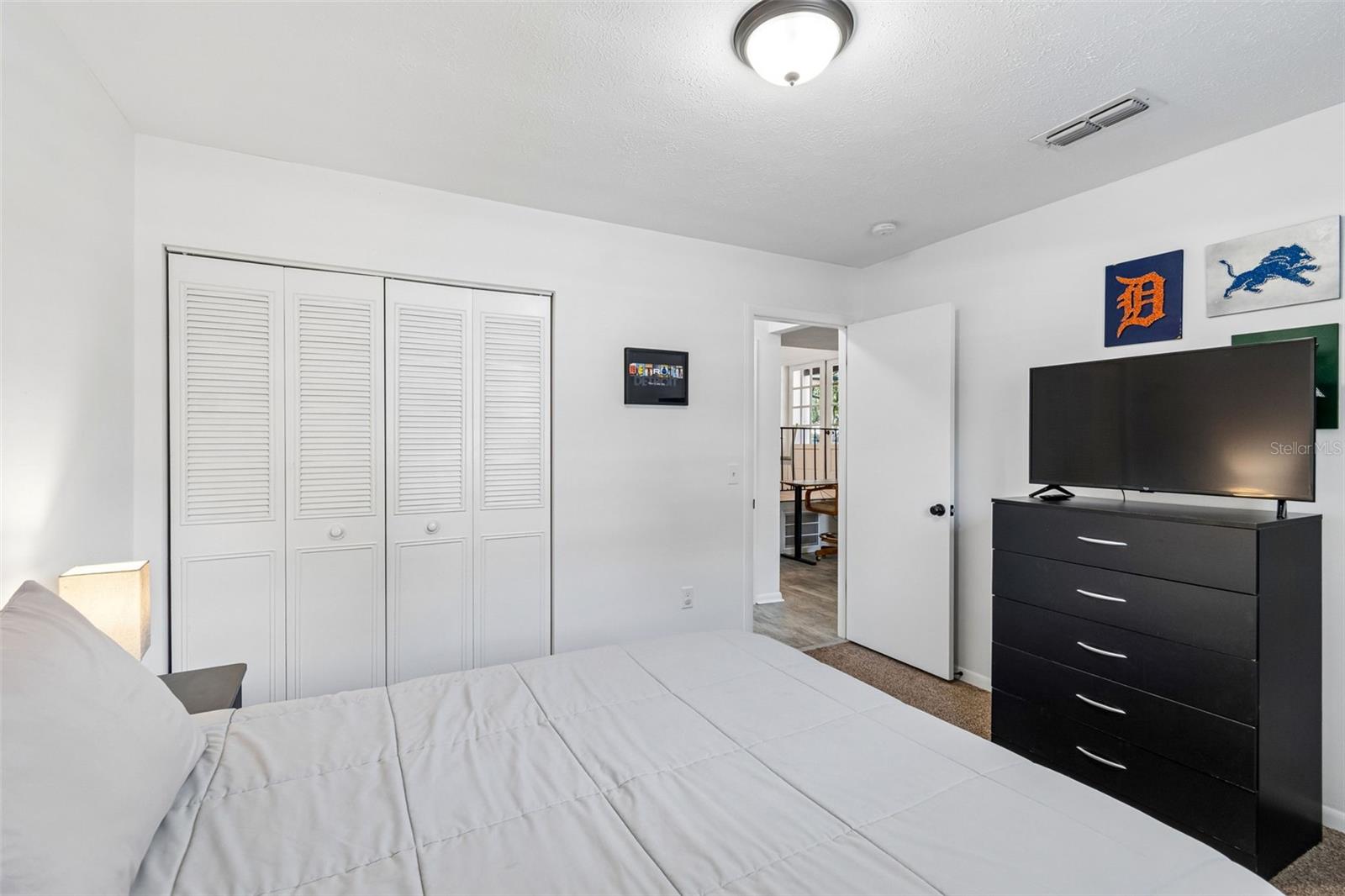 FOUR WINDS ESTATES - Residential