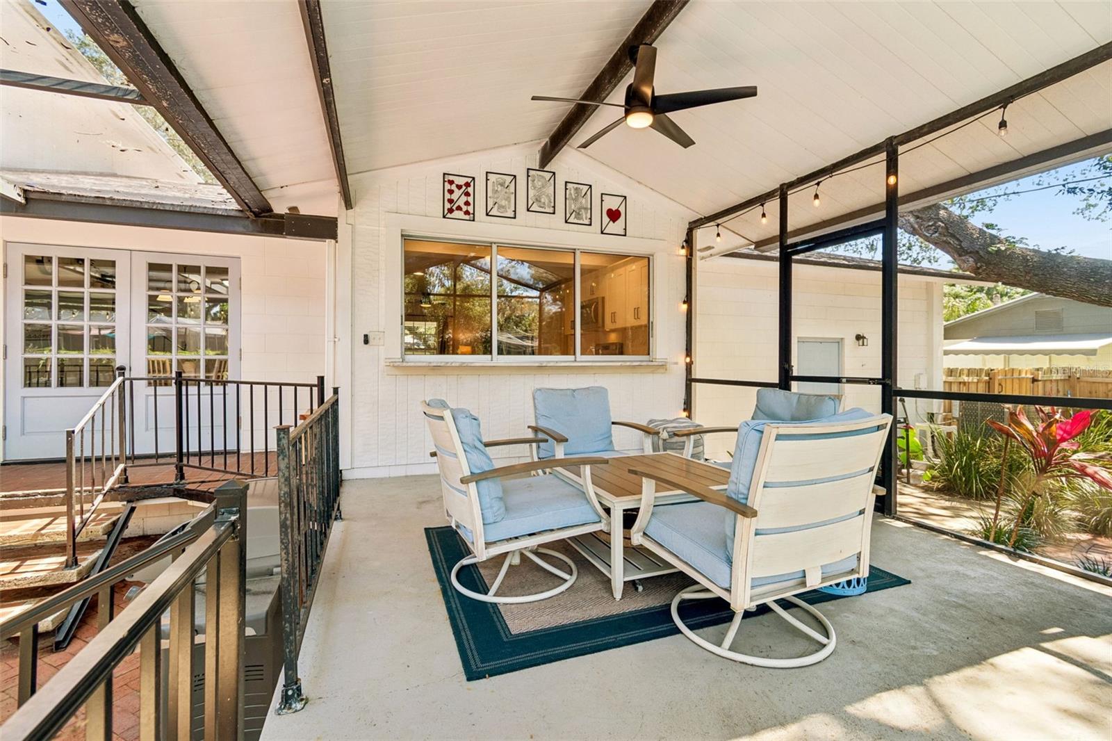 FOUR WINDS ESTATES - Residential