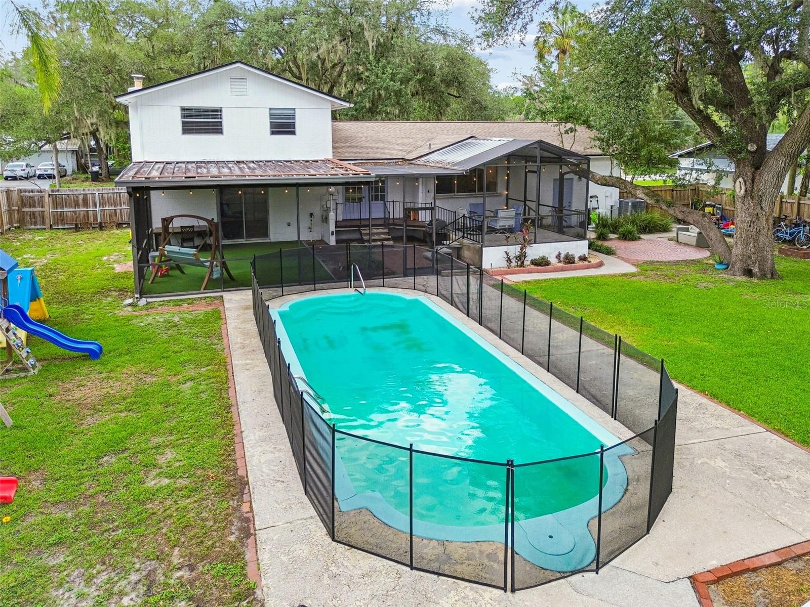 FOUR WINDS ESTATES - Residential