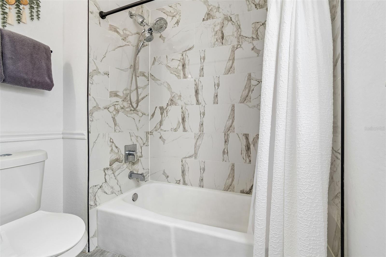 FOUR WINDS ESTATES - Residential