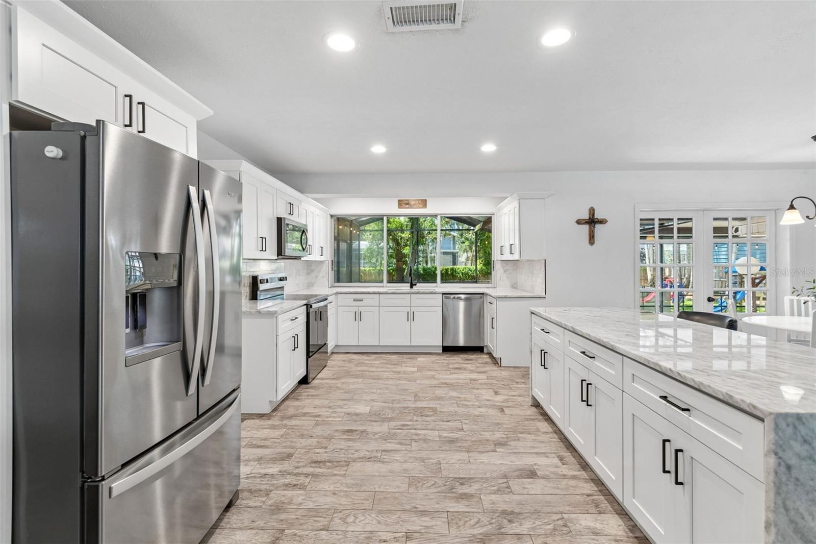 FOUR WINDS ESTATES - Residential