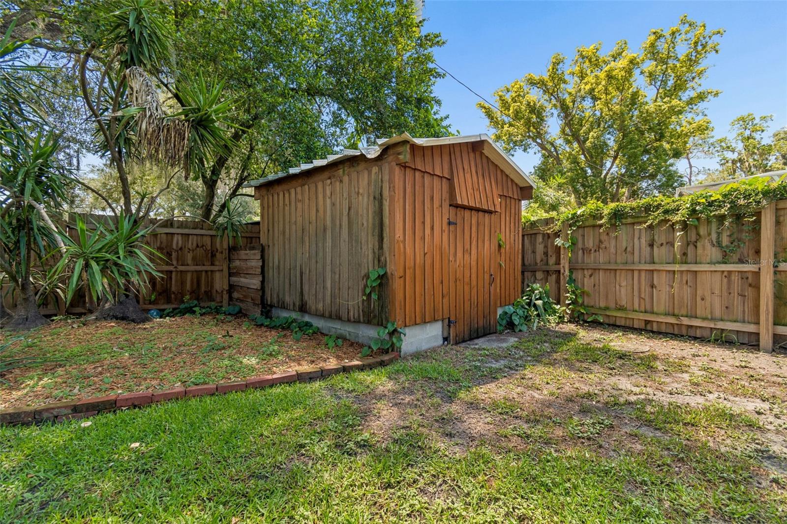 FOUR WINDS ESTATES - Residential